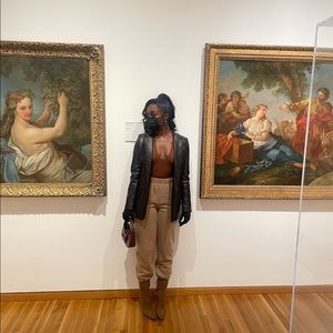 Meet your Posher, Nennette